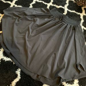Lululemon skirt black